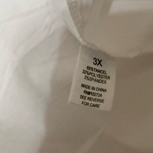 Grand & Greene Classic White Button-Up Blouse With Sparkling Buttons - Picture 5 of 7